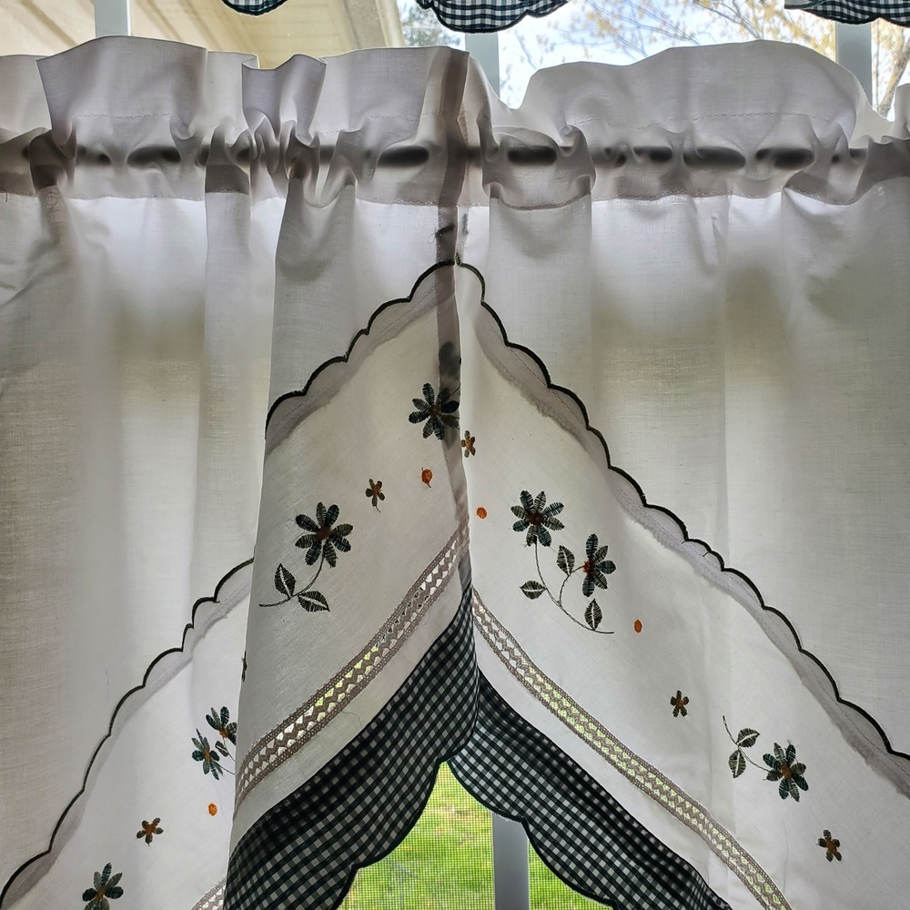 Vintage Kitchen Curtain White Swag & Valance Floral Green Scalloped Gingham Trim